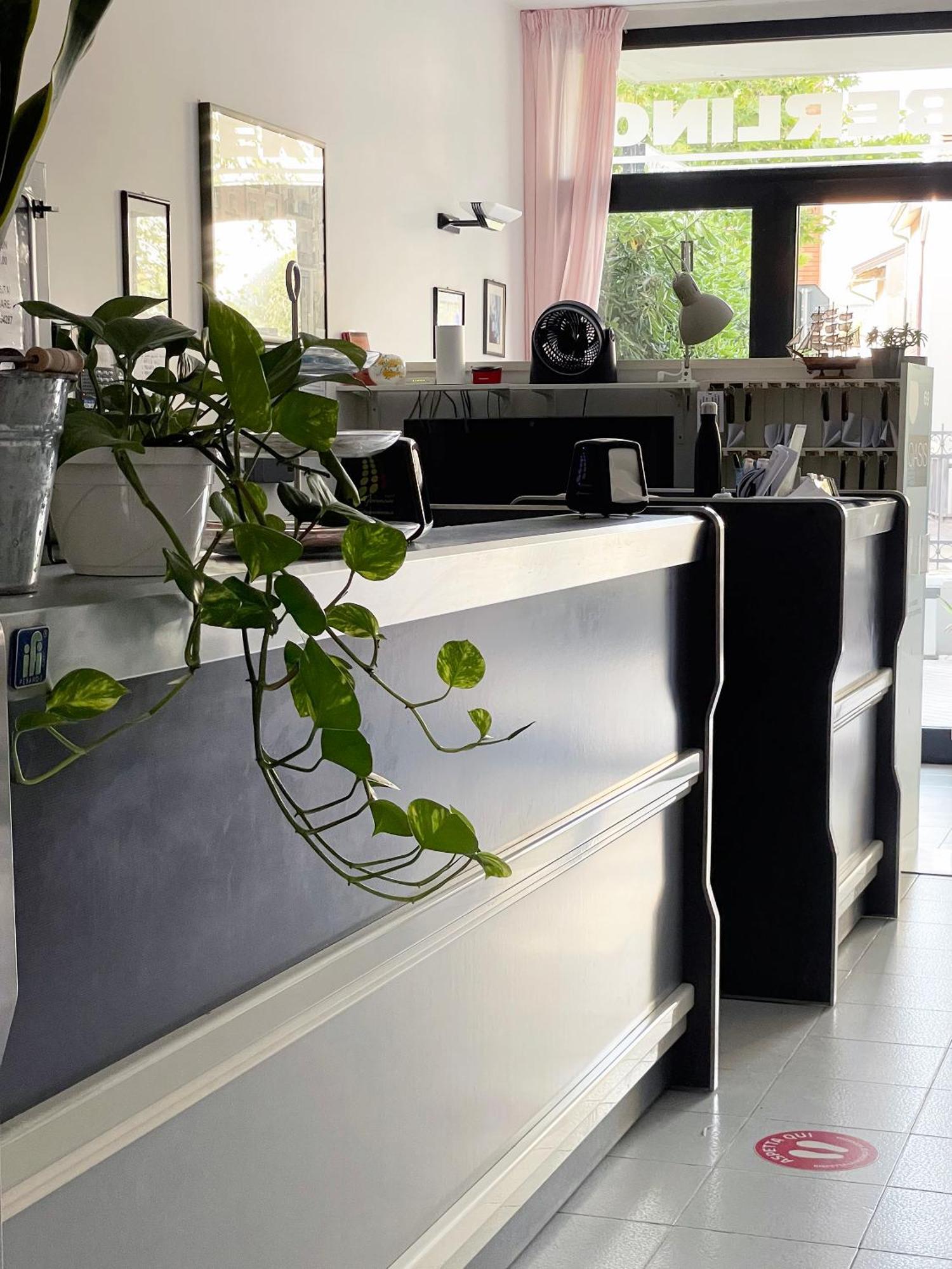 Hotel Berlino Cattolica Eksteriør bilde